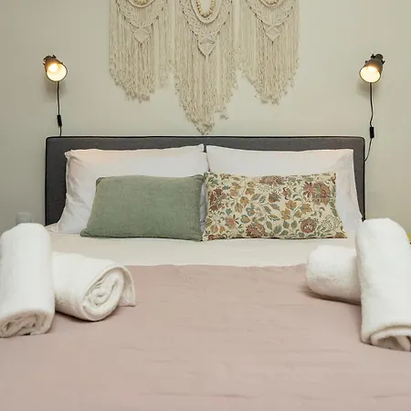 Zeusplace Chic & Boho